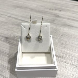 Slide ball earrings